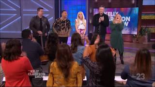 Kelly Clarkson Gwen Stefani Blake Shelton John Legend Carson Daly sing Neon Moon live concert 2019