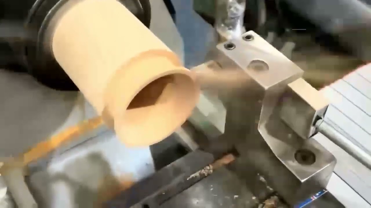 Fully automatic mini wood lathe for small products