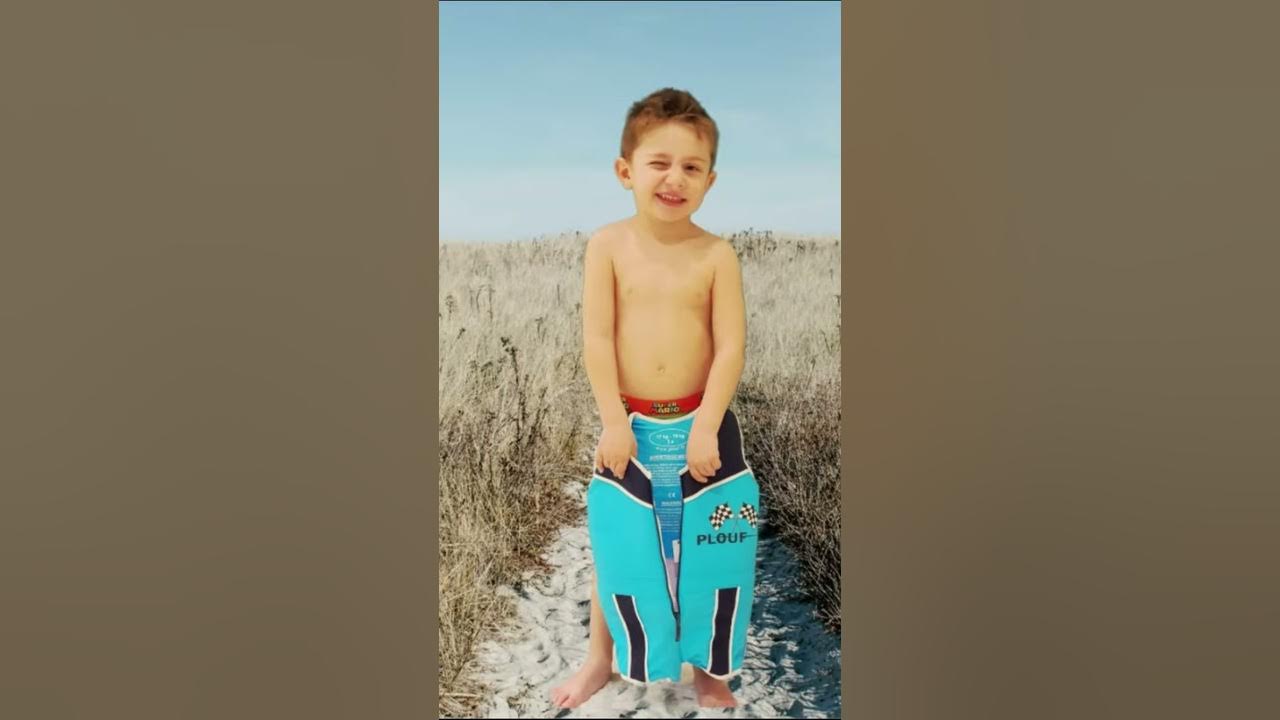 Ma première baignade avec mon gilet de natation flottant – Plouf!