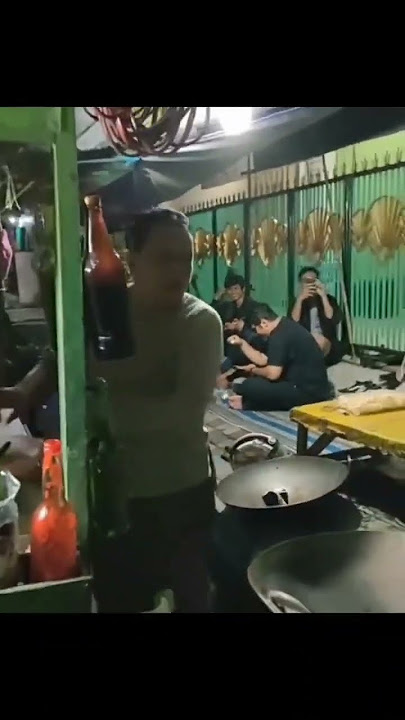 Masnya lo rek malah marah #youtube #perjuangan #meme #upload #shorts #nasigoreng #seribu #funny #fyp