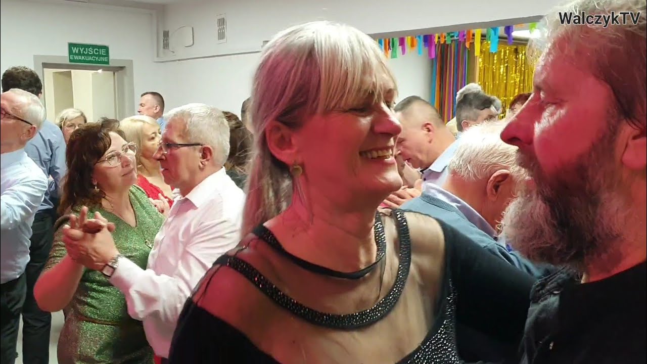 NOSTALGICZNY walczyk dedykacją od kapeli dla wspaniałych tancerzy na potańcówce 