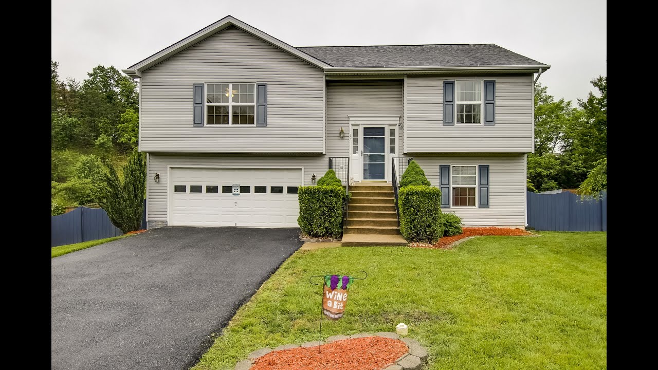 Beautiful Split Foyer In North Stafford 13 Ontell Court Youtube