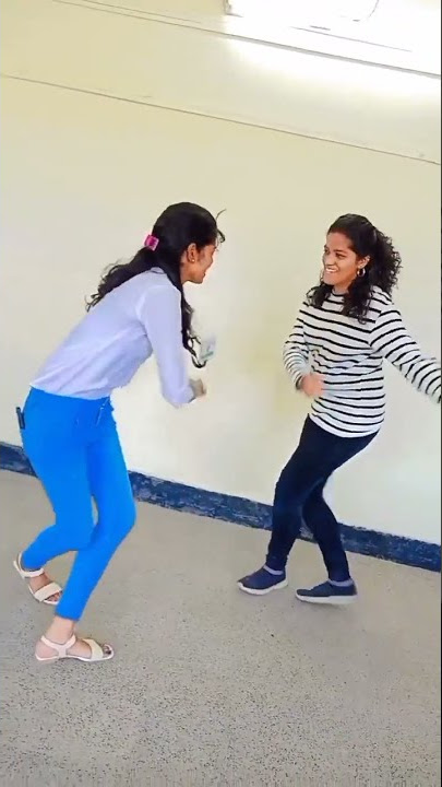 Paaraka Paaraka 💞✨ #shorts #dhanush #nithyamenen #rashikhanna #college #women#sister #bestfriend#fun