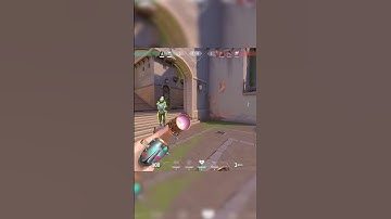 WTF IS GOING ON? #valorant #subscribe #shortvideo #shorts