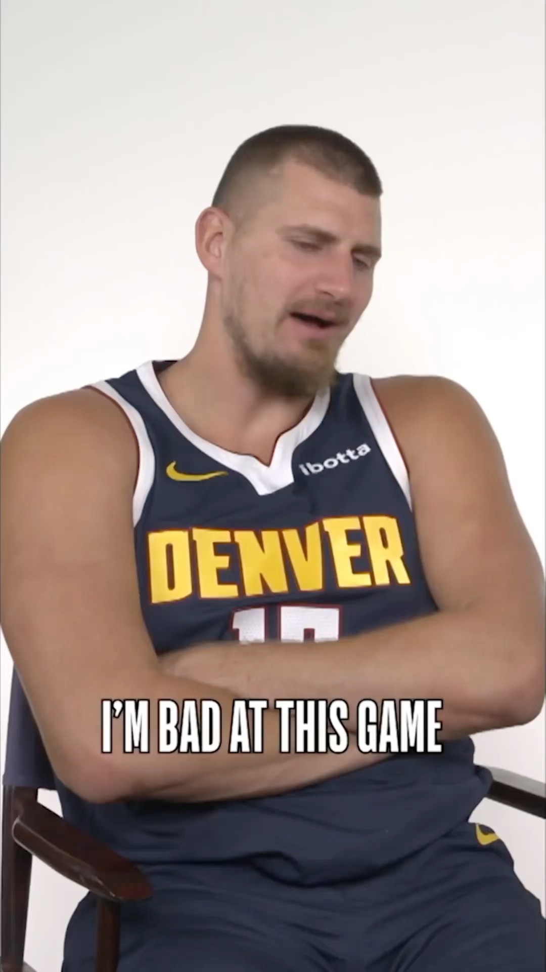 Nikola Jokić shoots his shot at some NBA All-Star history trivia ?