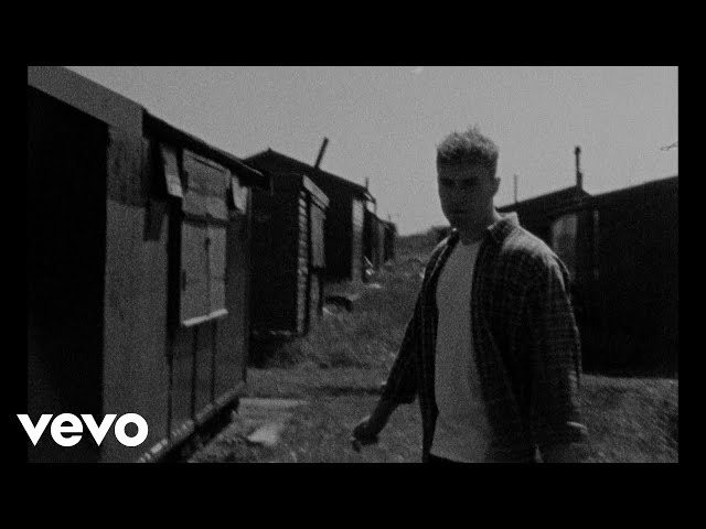 Sam Fender - Wild Grey Ocean