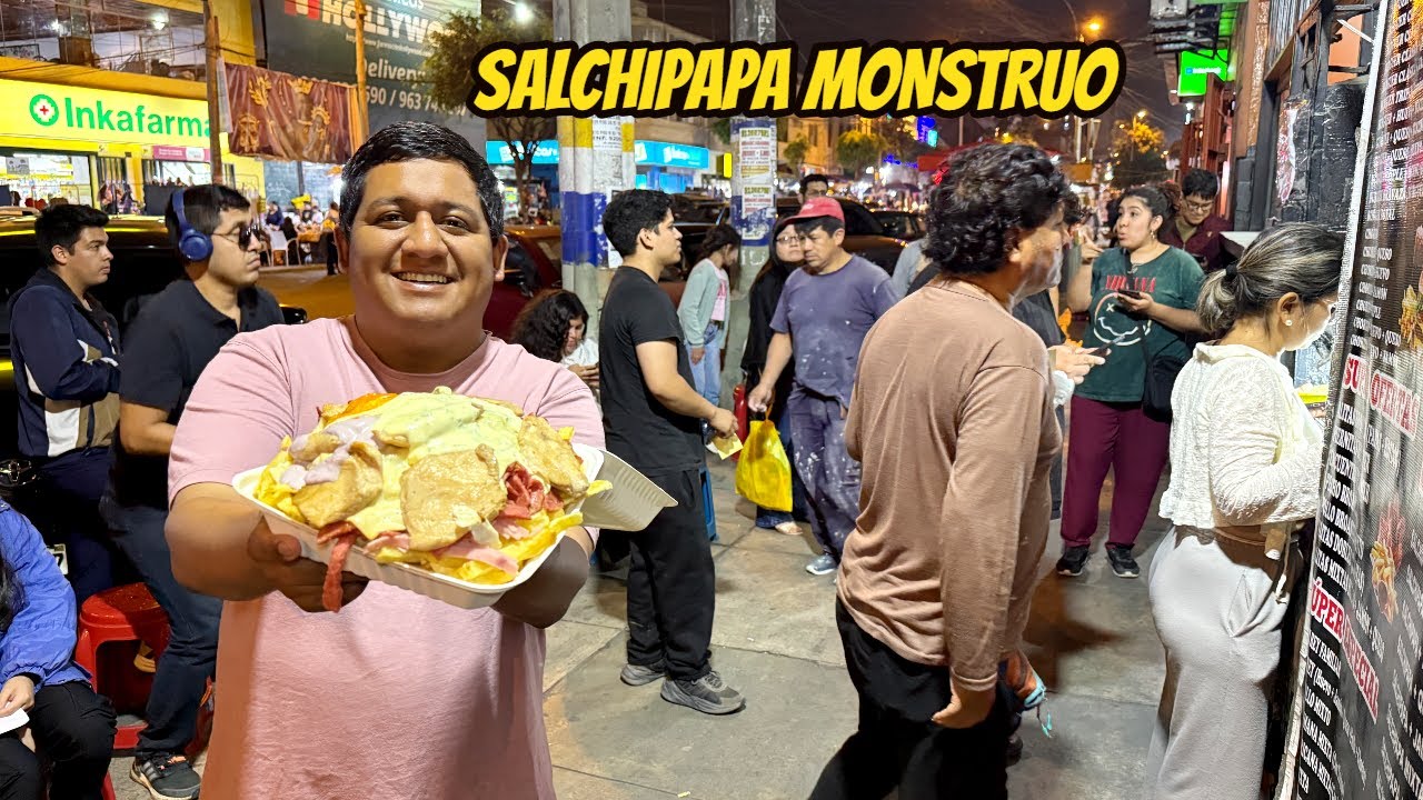 ¡LA SALCHIPAPA CALLEJERA MÁS GRANDE DE LIMA! +2 KILOS DE COMIDA 🍟🔥 NADIE SE IMAGINA LO QUE TRAE…