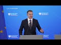 Dziennikarz TV Republika wytknął to Szłapce. Rzecznik rządu nie wytrzymał