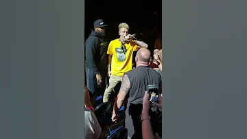 Machine Gun Kelly vs Toxic Fan