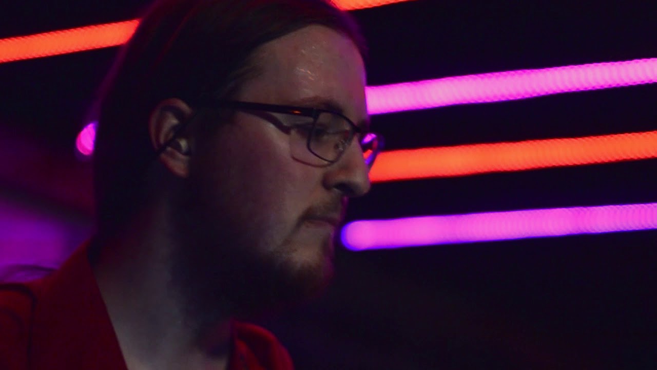 Alpha Boötis - Wormhole Gas Bar (LIVE)