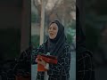 فقط شریک عشقی سخت گیر میاد ادم که تاس میشه اعتماد به نفسش نصف میشه