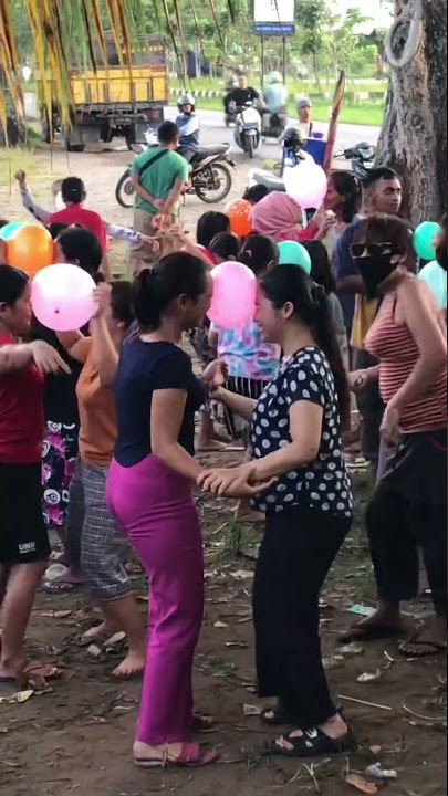 Cewek Joget Balon Dikening #short #shorts