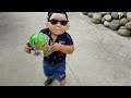 Trò Chơi Bé Pin Quà Khổng Lồ ❤ ChiChi ToysReview TV ❤ Đồ Chơi Trẻ Em Baby Doli Fun Song Bài Hát Vần