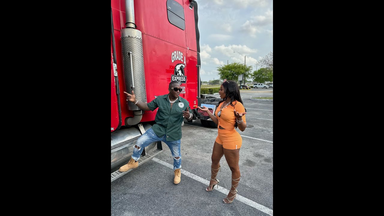 Jdub Ricsi Rocsi’s brother J Dub shows her how he transports what he took from ...