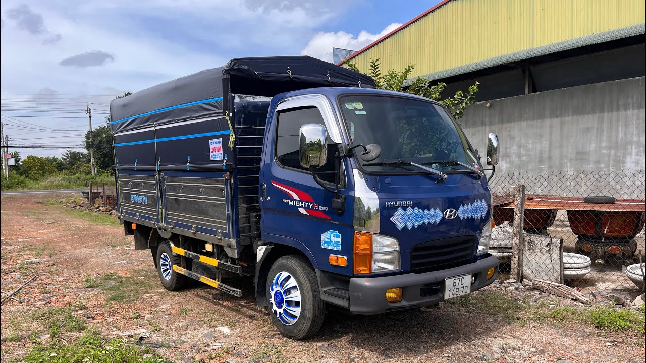 HYUNDAI N250 đời 2022 tải 2350kg thùng dài 3,5m  ae coi xe tại Đắk Lắk