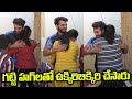 అఖిల్ ని హాగ్ లతో ఊపేసిన లేడీస్ || Bigg Boss Akhil