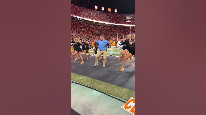 ‘Security Guard’ Busts a Move Alongside University of Tennessee Dancers