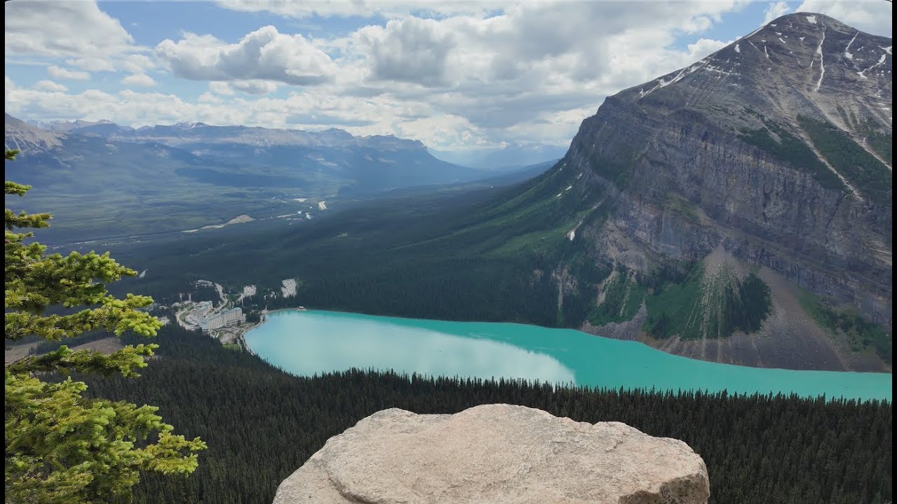 [4K Canada Travel] Lake Louise, Banff, Alberta  /  バンフ国立公園 ルイーズ湖の景色 (4K高画質カナダ旅行)