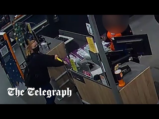 CCTV captures Fiona Beal buying gardening materials to bury murdered boyfriend's body class=