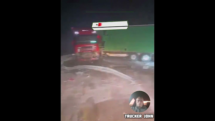 Фура сложилась на трассе гололёд. #большегруз #дальнобой #фура #trucker
