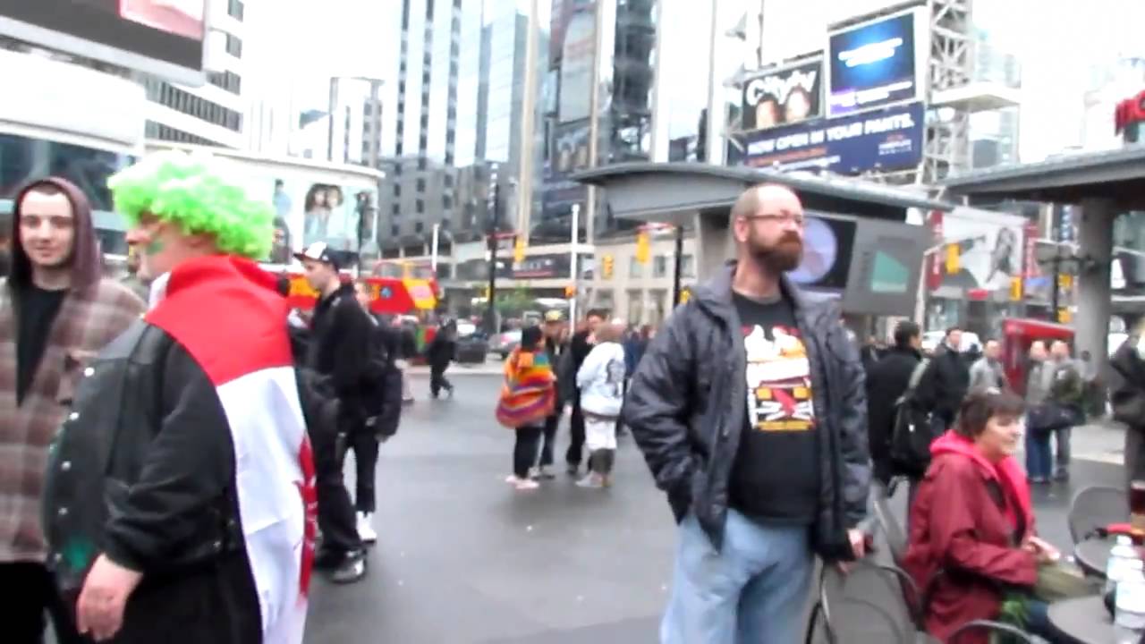 420 @  Dundas Square 2011 Bong man approaches toronto police men