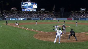 COL@LAD: Double play confirmed in the 8th