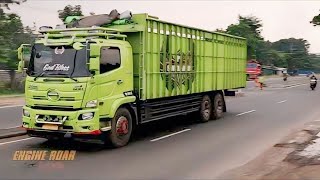 Truck Spotting Traffic Sound - Very busy highway with large vehicles Truck container trailer wingbox