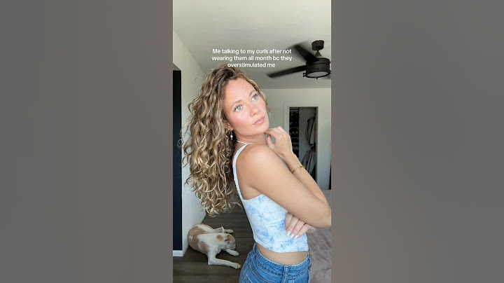 Only curly girls will understand 🤭#curlyhair #hair #shorts #wavyhair #curls #funny #curlyhairstyles