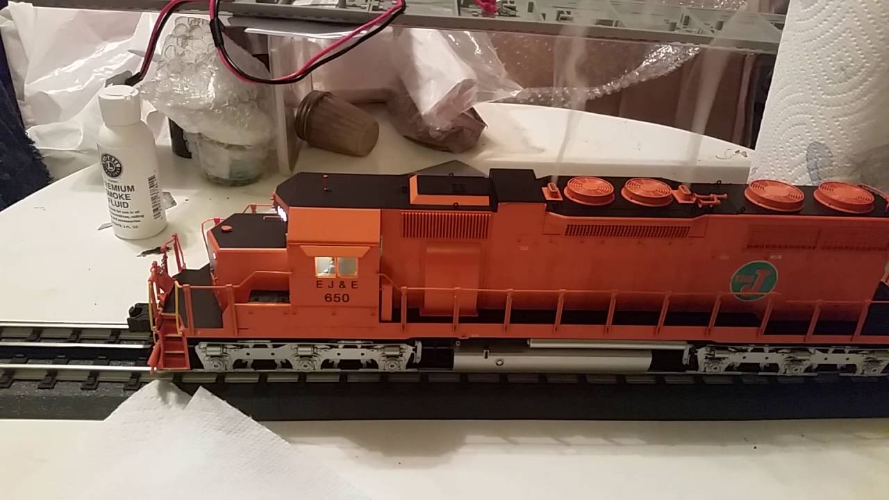 Lionel Elgin, Joliet & Eastern on the program track