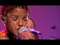 Capture de la vidéo The Brand New Heavies - Apparently Nothing (Later.... With Jools Holland 1999)