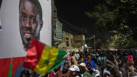 Sénégal : l'investiture de Diomaye Faye acclamée par ses partisans