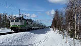 Kolme junaa Rovaniemen lähellä | Three trains near Rovaniemi 12.4.2024 [4K]