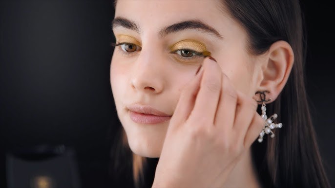 Le Gel Pailleté 💎 #chanel #chanelbeauty #glitter #makeuptutorial #, By Romy Schonberger
