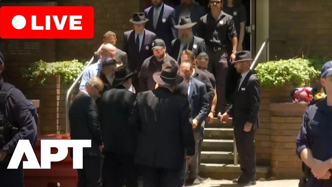 В прямом эфире | Австралия скорбит по жертве стрельбы в Бонди, 10-летней девочке, похороненной в ...