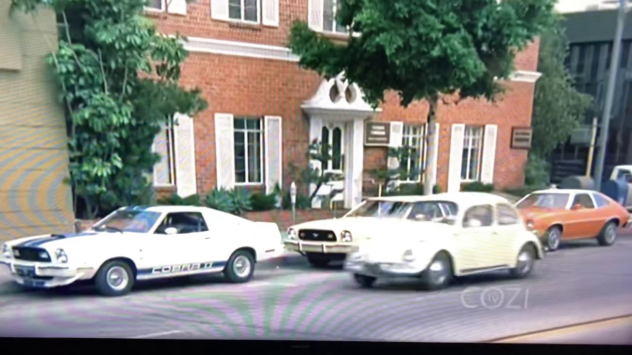 Charlie’s Angels Cars - YouTube
