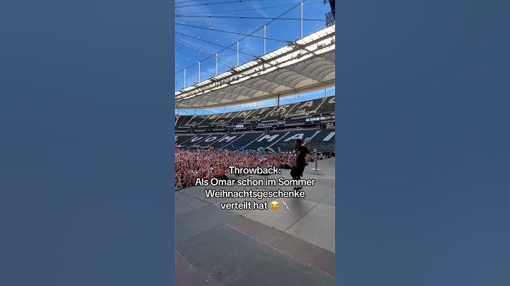 Omar Marmoush verteilte schon im Sommer die Weihnachtsgeschenke 😂