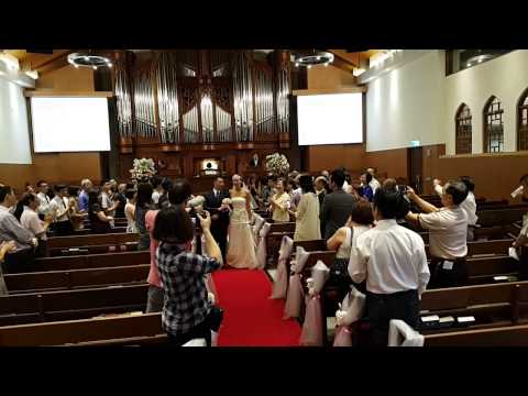 Dear莎拉神聖的教堂婚禮