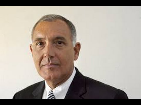 Joe Navarro Non Verbal Communication Expert Guide To Speedreading People Youtube Joe Navarro Non Verbal Communication Expert Guide To Speedreading People Youtube