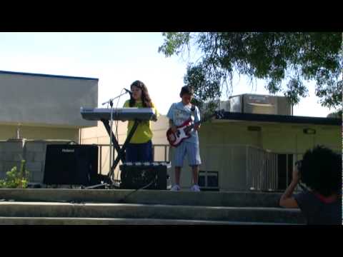 Trevino Boyz Performing I'm yours