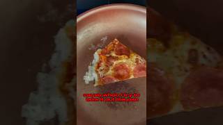 BEST Way To Reheat PIZZA? #pizzareview #foodreview #panpizza #microwavepizza #pizza #eatingpizza