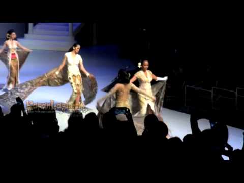 jupe-ketagihan-lenggak-lenggok-di-catwalk