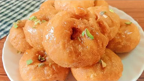 हलवाई जैसी बालूशाही बनाने की विधि  balushahi recipe juicy crispy and tasty balushahi recipe