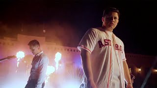 Grupo Los De La O Ft. Regulo Caro -Sin Hacer Ruido (Video Oficial) chords