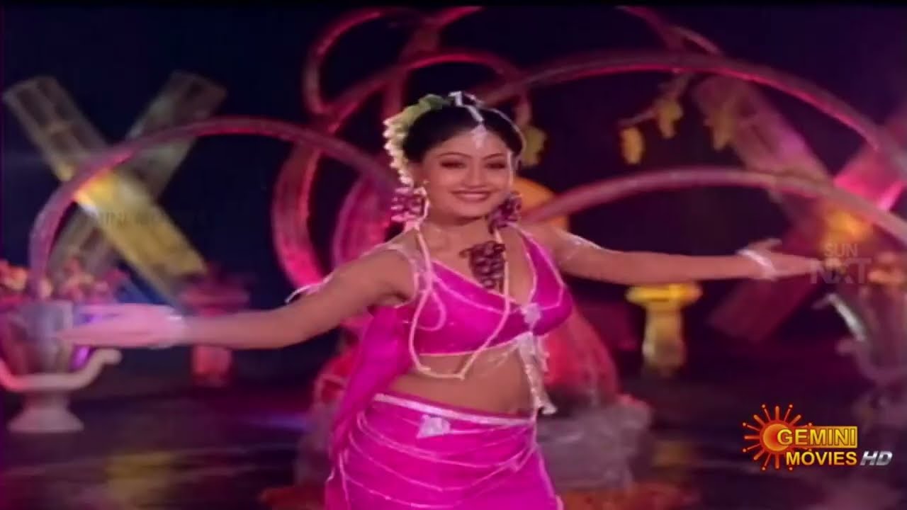 VijayaShanti glam show hottest song Apoorva Sahodarulu - YouTube