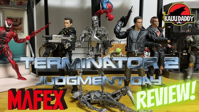Mafex 206 Terminator 2 Judgement Day Endoskeleton Figure Review 
