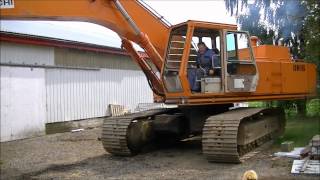 Old Hitachi UH16 Excavator