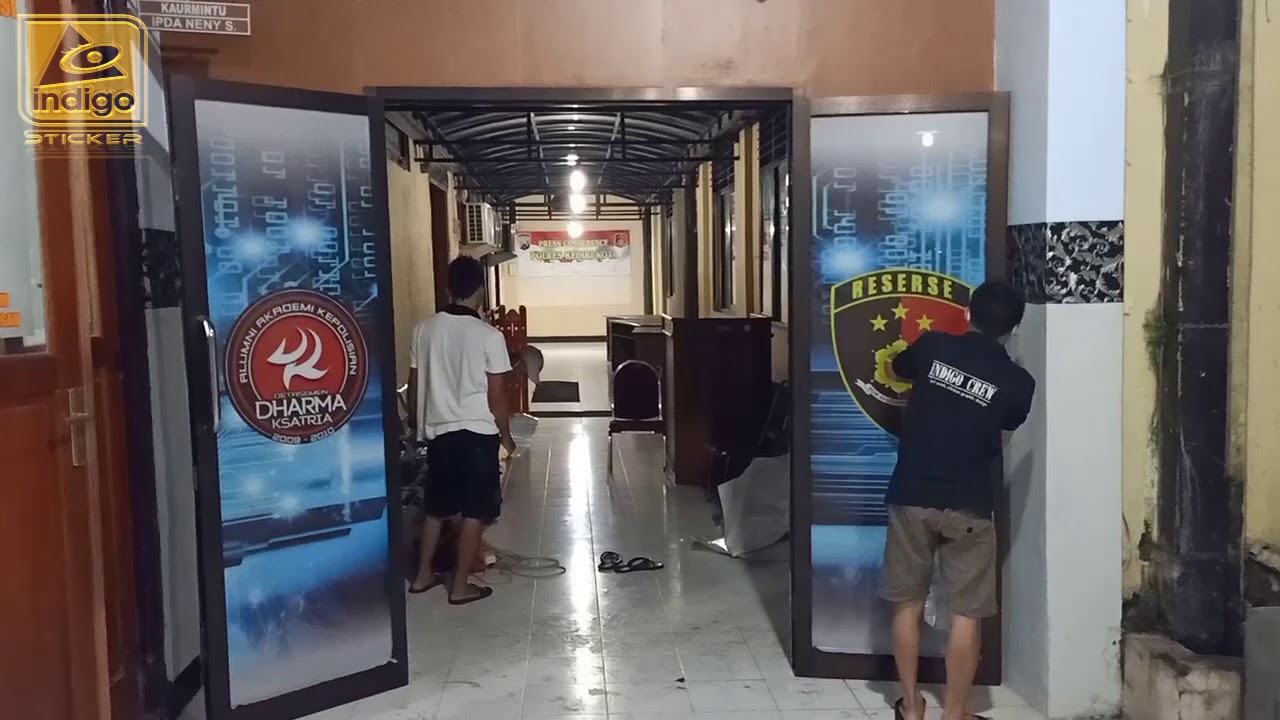 Pasang Sticker One Way Vision Dan Cutting Sticker Satreskrim Polres Kediri YouTube