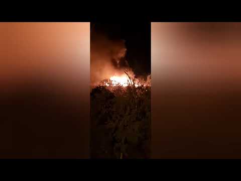 В центре Запорожья горит крыша дома: пожар тушат почти 60 спасателей