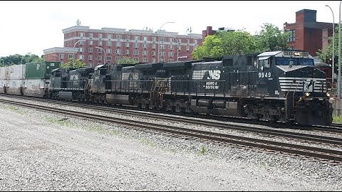 Norfolk Southern Intermodal Train 26O - Altoona PA June 2025 with NS 9949 leading and pushers loco
