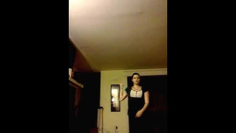 vertical leg hooping duck in